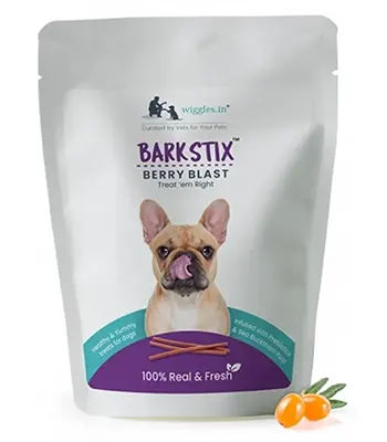 Wiggles Barkstix Treat in Berryblast,100 Gms - Puppies and Adult